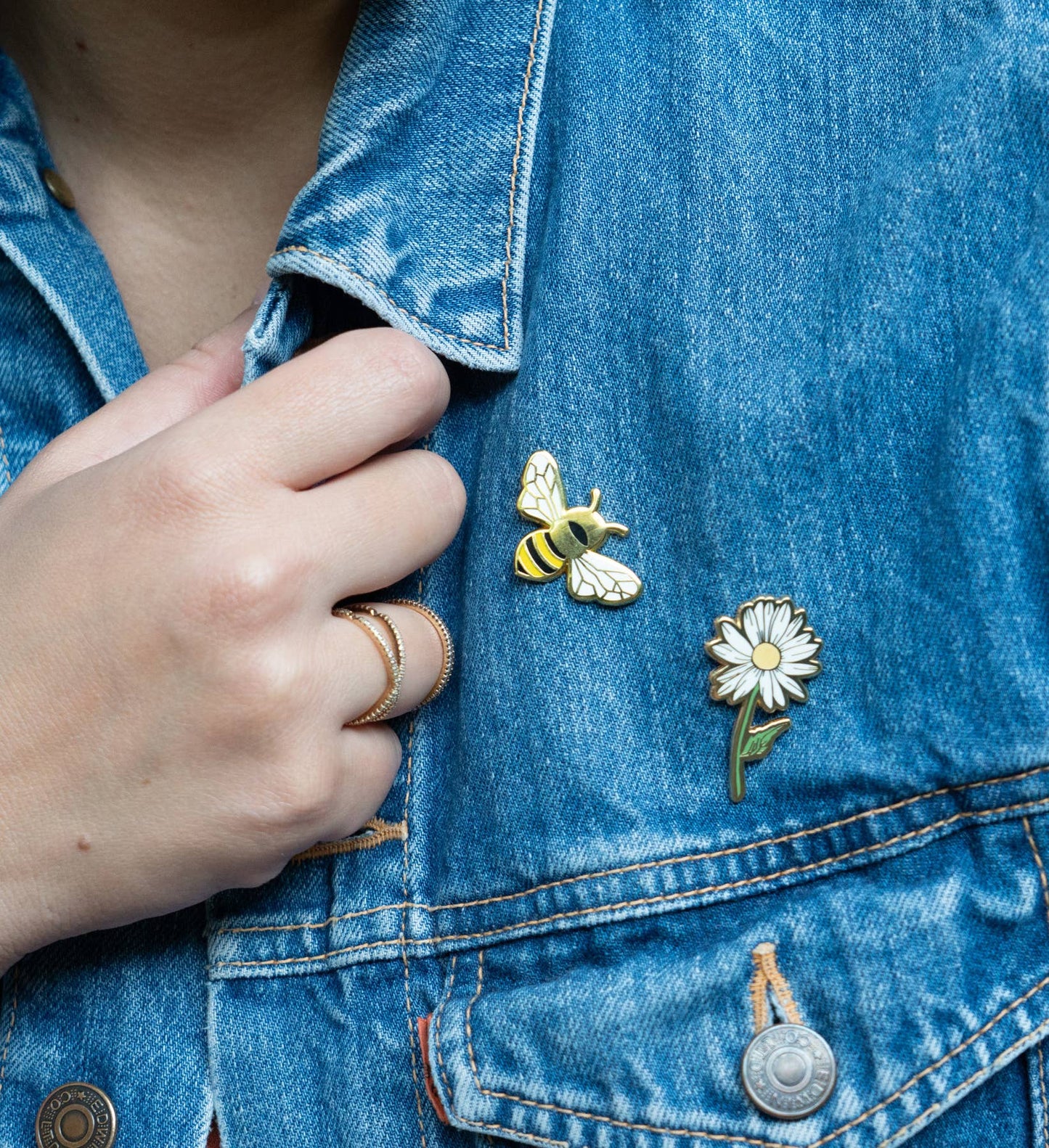 Daisy Pin Flower | Flower Shop Gift items | White Flower