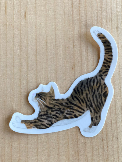 Stretching Cat (Brown)